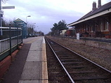 Wikipedia - Gunton railway station