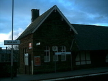 Wikipedia - Askam railway station