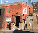 Wikipedia - Levenshulme railway station