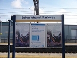 Wikipedia - Luton Airport Parkway railway station