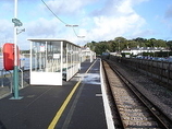 Wikipedia - Lymington Pier railway station