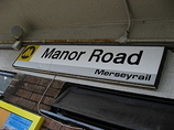Wikipedia - Manor Road railway station