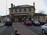 Wikipedia - Norbiton railway station