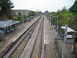 Wikipedia - Ponders End railway station