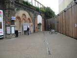 Wikipedia - Queens Road, Peckham railway station