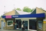 Wikipedia - Royston railway station