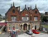 Wikipedia - Stone railway station