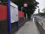 Wikipedia - Syon Lane railway station
