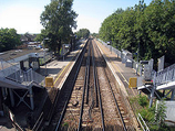 Wikipedia - Teynham railway station