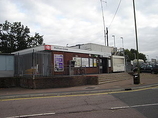 Wikipedia - Waltham Cross railway station