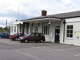 Wikipedia - Warminster railway station