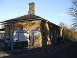 Wikipedia - Westcombe Park railway station