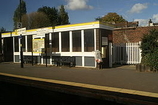 Wikipedia - Broad Green railway station