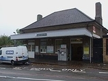 Wikipedia - Carshalton Beeches railway station