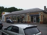 Wikipedia - Caterham railway station