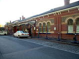 Wikipedia - Chislehurst railway station