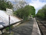 Wikipedia - Coombe Junction Halt railway station