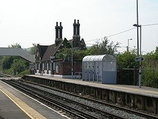 Wikipedia - Cuxton railway station