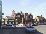 Wikipedia - Dovercourt railway station